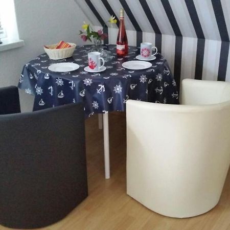 Ferienzimmer Fuer Zwei Am Strand 징스트 외부 사진